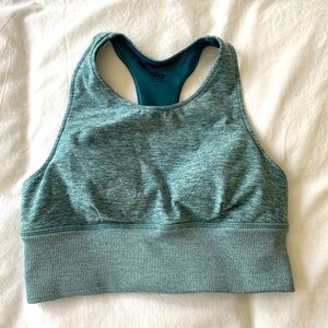 ALO YOGA Sports Bra